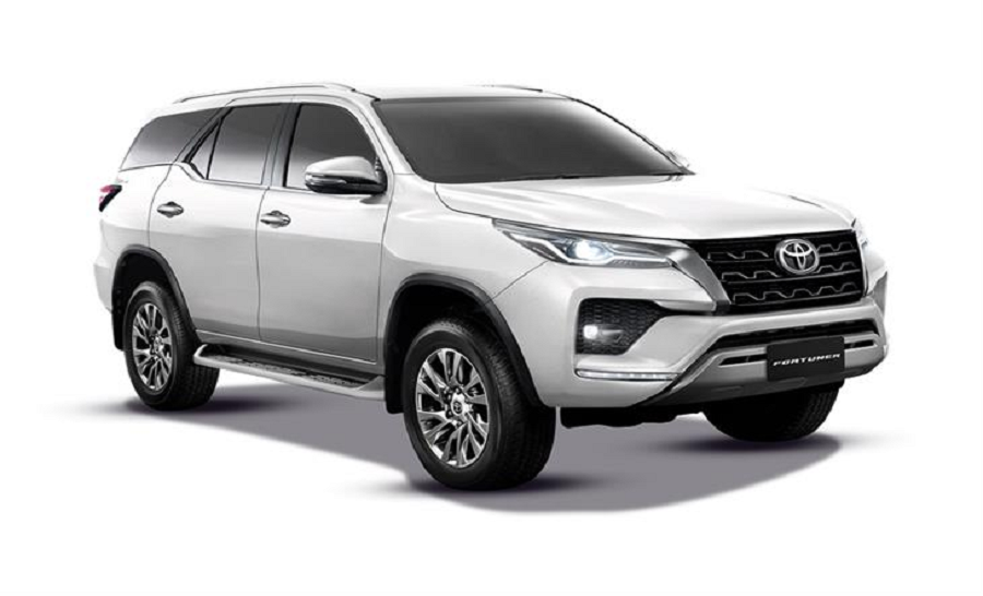 Service Provider of Toyota Fortuner Car Rental in New Delhi, Delhi, India.